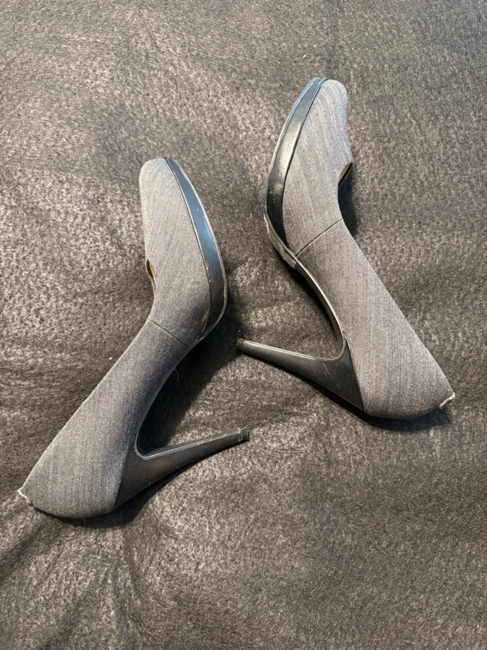 VGUC womens Nine West shoes heels pumps platform gray denim herringbone 4” heel